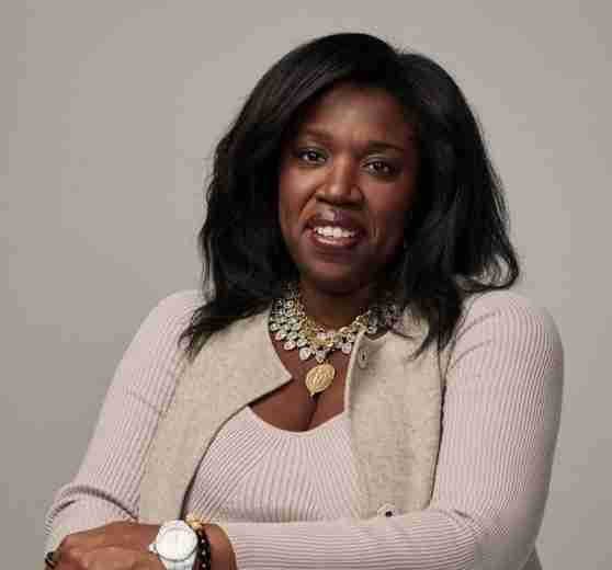 Shari Ajayi Headshot 2024 1 2