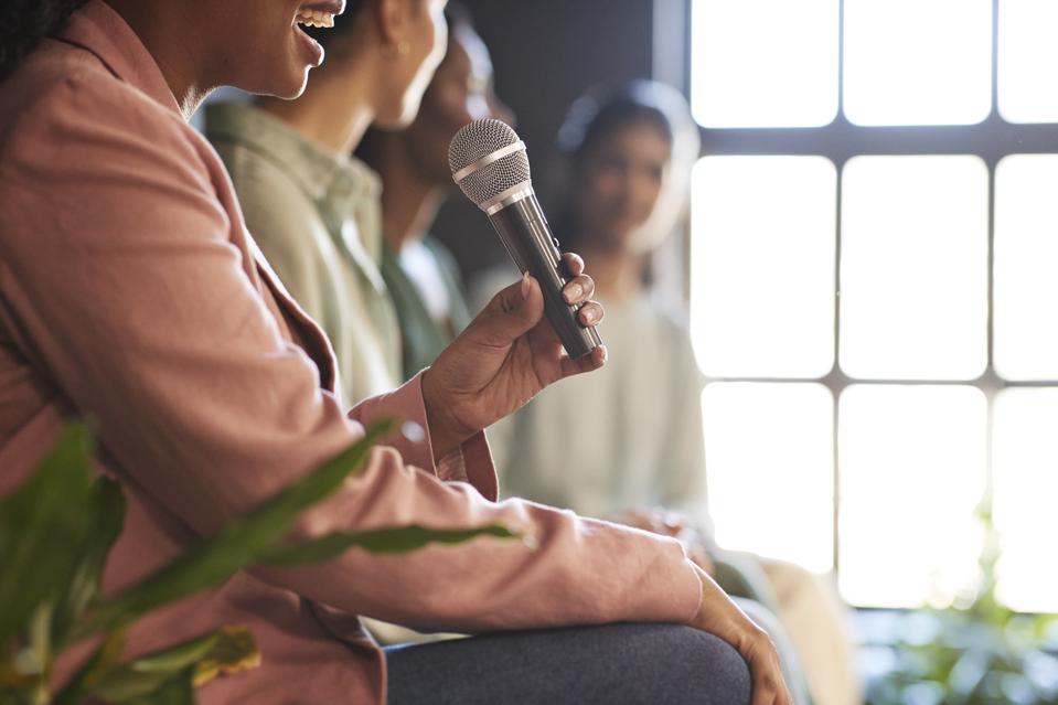 Hire smarter without overspending Forbes Saatva